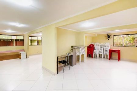 Apartamento à venda com 64m², 3 quartos e 1 vaga Apartamento à venda com 64m², 3 quartos e 1 vagaÁrea comum - Salão de festas