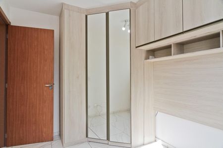 Quarto 1 de apartamento para alugar com 2 quartos, 44m² em Jardim Iris, São Paulo