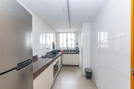 Apartamento à venda com 80m², 2 quartos e 2 vagas Apartamento à venda com 80m², 2 quartos e 2 vagasCozinha
