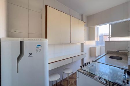 Apartamento à venda com 42m², 1 quarto e sem vagaCozinha e área de serviço 