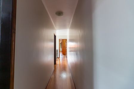 Casa à venda com 174m², 3 quartos e 3 vagasCorredor