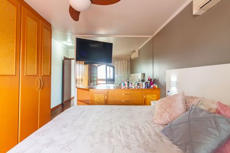 Casa à venda com 174m², 3 quartos e 3 vagasSuíte 