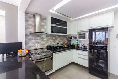 Casa à venda com 174m², 3 quartos e 3 vagasCozinha 