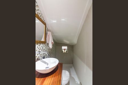 Casa à venda com 174m², 3 quartos e 3 vagasLavabo