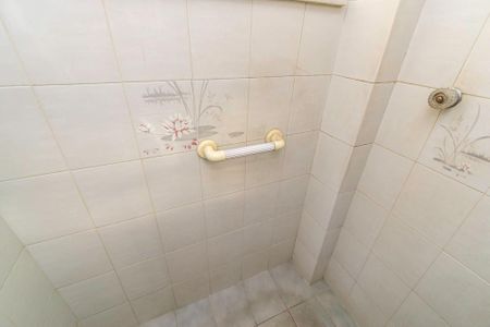 Casa para alugar com 258m², 4 quartos e 2 vagasBanheiro 2