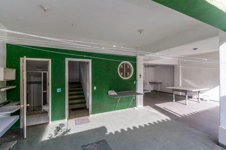 Casa para alugar com 258m², 4 quartos e 2 vagasVaranda e Garagem - Acesso ao imóvel