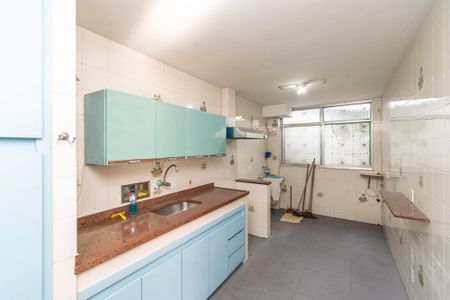 Casa para alugar com 258m², 4 quartos e 2 vagasCozinha