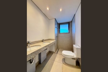 Apartamento à venda com 150m², 3 quartos e 2 vagasBanheiro da Suíte 1