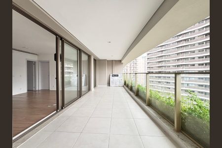 Apartamento à venda com 150m², 3 quartos e 2 vagasVaranda