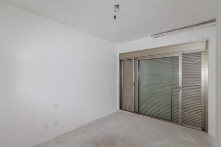 Apartamento à venda com 150m², 3 quartos e 3 vagasSuíte 1