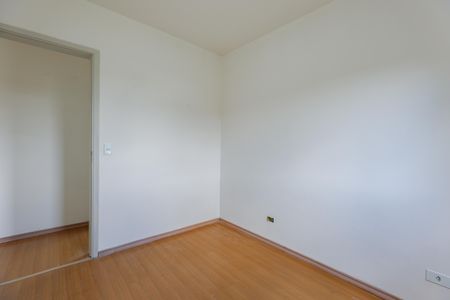Quarto 1 de apartamento para alugar com 2 quartos, 58m² em Parque Taboao, Taboão da Serra