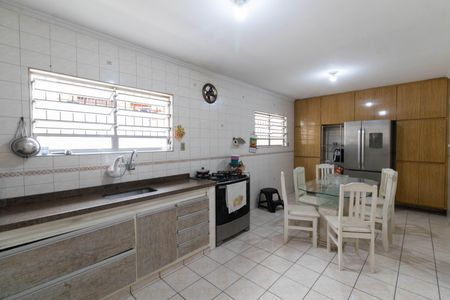 Casa para alugar com 155m², 3 quartos e 4 vagas Casa para alugar com 155m², 3 quartos e 4 vagasCozinha