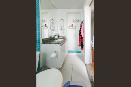 Apartamento à venda com 78m², 3 quartos e 2 vagasBanheiro suíte