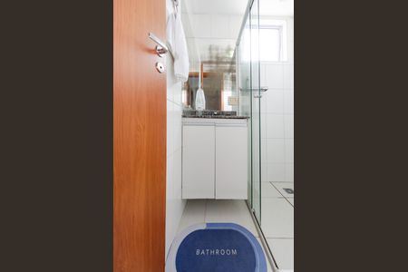 Apartamento à venda com 78m², 3 quartos e 2 vagasBanheiro social