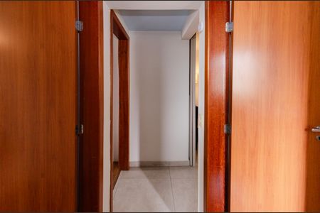 Apartamento à venda com 78m², 3 quartos e 2 vagasCorredor