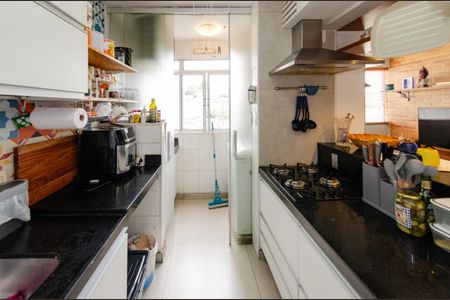 Cozinha de apartamento à venda com 3 quartos, 78m² em São Pedro, Belo Horizonte