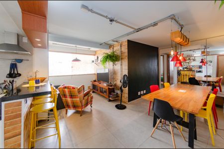 Sala de apartamento à venda com 3 quartos, 78m² em São Pedro, Belo Horizonte