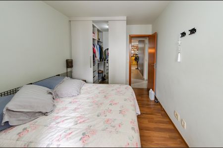 Apartamento à venda com 78m², 3 quartos e 2 vagasSuíte