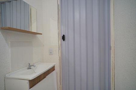 Apartamento para alugar com 42m², 2 quartos e sem vaga Apartamento para alugar com 42m², 2 quartos e sem vagaBanheiro