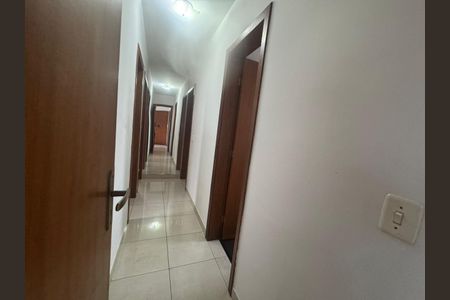 Apartamento à venda com 169m², 3 quartos e 2 vagascorredor intimo
