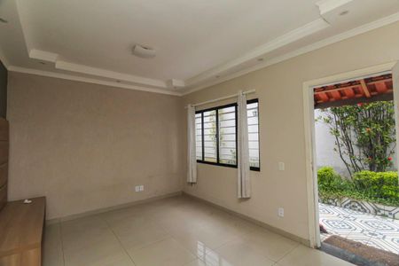 Sala de casa de condomínio à venda com 2 quartos, 86m² em Vila Santa Clara, São Paulo