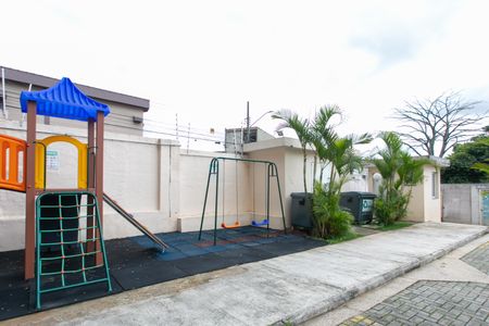 Apartamento para alugar com 74m², 3 quartos e 1 vaga Apartamento para alugar com 74m², 3 quartos e 1 vagaÁrea comum - Playground