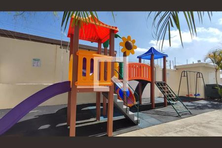 Apartamento para alugar com 74m², 3 quartos e 1 vaga Apartamento para alugar com 74m², 3 quartos e 1 vagaÁrea comum - Playground