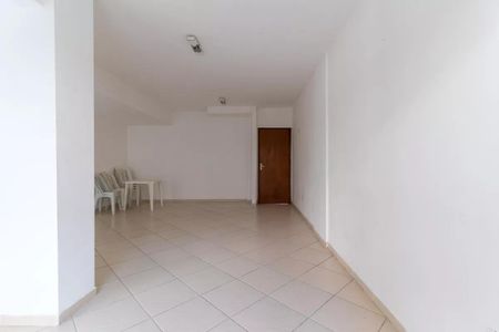 Apartamento para alugar com 74m², 3 quartos e 1 vaga Apartamento para alugar com 74m², 3 quartos e 1 vagaÁrea comum - Salão de Festas