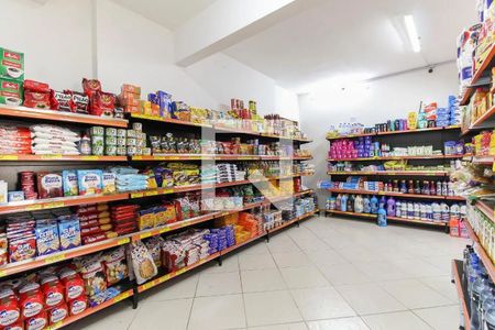 Apartamento para alugar com 74m², 3 quartos e 1 vaga Apartamento para alugar com 74m², 3 quartos e 1 vagaÁreas comum - Mercadinho