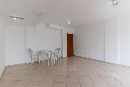 Apartamento para alugar com 74m², 3 quartos e 1 vaga Apartamento para alugar com 74m², 3 quartos e 1 vagaÁrea comum - Salão de Festas