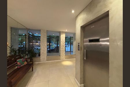 Apartamento para alugar com 138m², 5 quartos e 2 vagas Apartamento para alugar com 138m², 5 quartos e 2 vagasPortaria