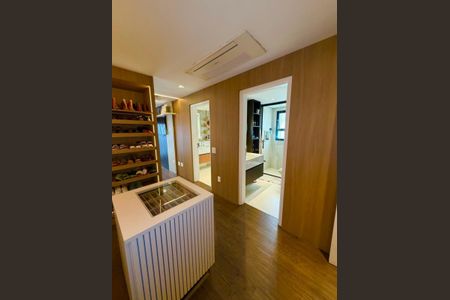 Apartamento à venda com 209m², 3 quartos e 3 vagasFoto 19