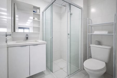 Banheiro de apartamento à venda com 2 quartos, 36m² em Presidente Altino, Osasco