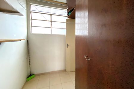 Apartamento à venda com 64m², 1 quarto e sem vagaEscritório