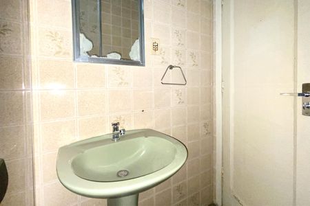 Apartamento à venda com 64m², 1 quarto e sem vagaBanheiro da Suíte