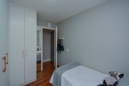 Apartamento à venda com 120m², 3 quartos e 2 vagas Apartamento à venda com 120m², 3 quartos e 2 vagasQuarto 1