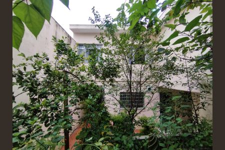 Casa à venda com 246m², 4 quartos e 3 vagas Casa à venda com 246m², 4 quartos e 3 vagasQuintal