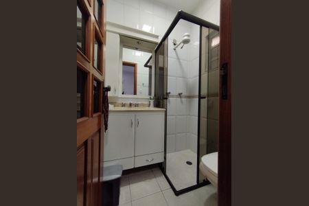 Casa à venda com 246m², 4 quartos e 3 vagas Casa à venda com 246m², 4 quartos e 3 vagasBanheiro - torneira