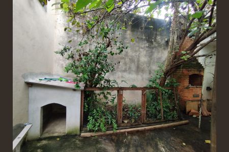 Casa à venda com 246m², 4 quartos e 3 vagas Casa à venda com 246m², 4 quartos e 3 vagasChurrasqueira