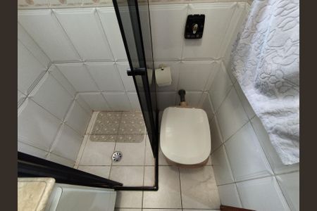 Casa à venda com 246m², 4 quartos e 3 vagas Casa à venda com 246m², 4 quartos e 3 vagasBanheiro - torneira