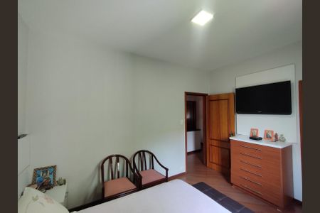 Casa à venda com 246m², 4 quartos e 3 vagas Casa à venda com 246m², 4 quartos e 3 vagasSuíte 1