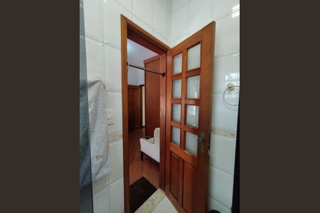 Casa à venda com 246m², 4 quartos e 3 vagas Casa à venda com 246m², 4 quartos e 3 vagasBanheiro - torneira