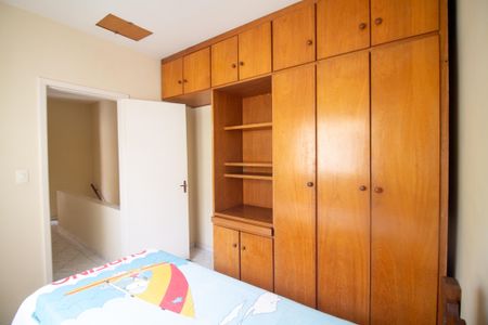 Casa à venda com 254m², 5 quartos e 3 vagasQuarto 5