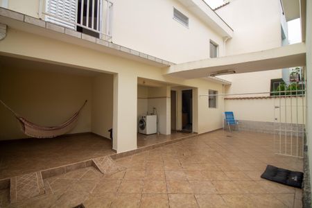 Casa à venda com 254m², 5 quartos e 3 vagasQuintal