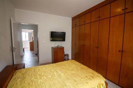 Casa à venda com 254m², 5 quartos e 3 vagasQuarto 1