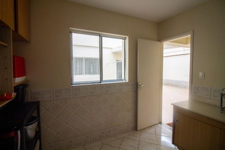 Casa à venda com 254m², 5 quartos e 3 vagasDispensa