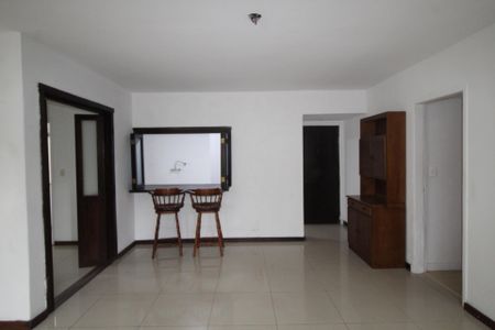 Sala de apartamento à venda com 3 quartos, 110m² em Rio Branco, Porto Alegre