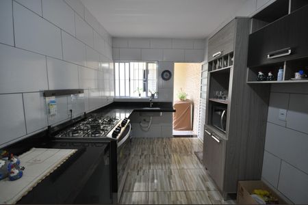 Casa à venda com 120m², 2 quartos e 3 vagasCozinha