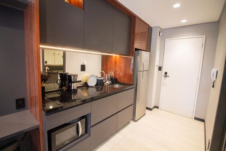 Cozinha de kitnet/studio à venda com 1 quarto, 26m² em Campo Belo, São Paulo