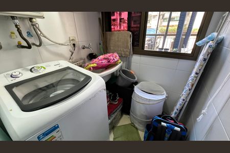 Apartamento para alugar com 100m², 3 quartos e 1 vagaÁrea de Serviço